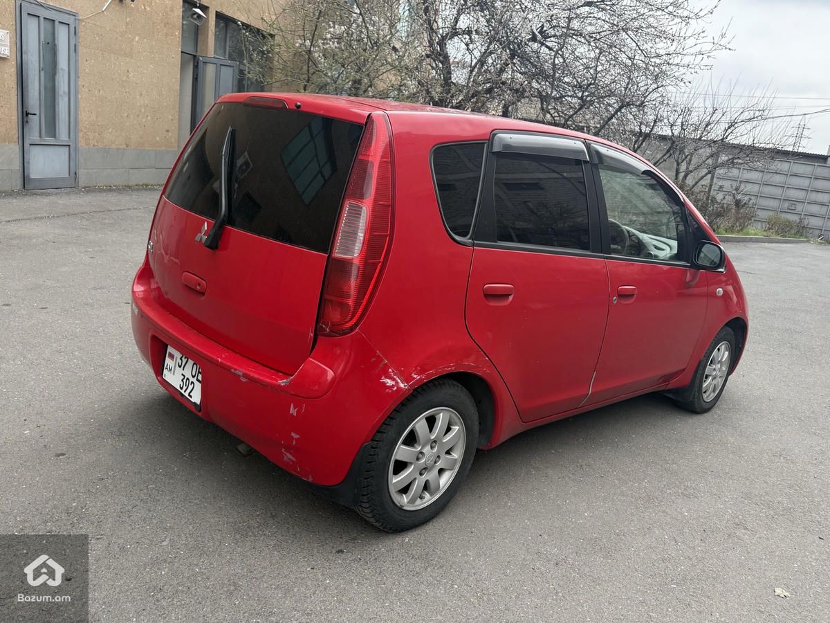Mitsubishi Colt - image 6