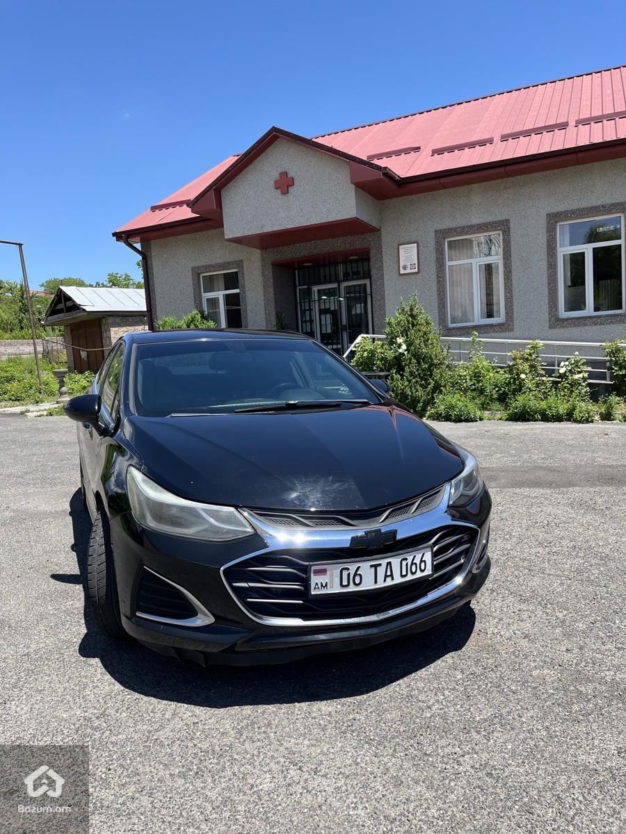 Chevrolet Cruze 2017 - image 1