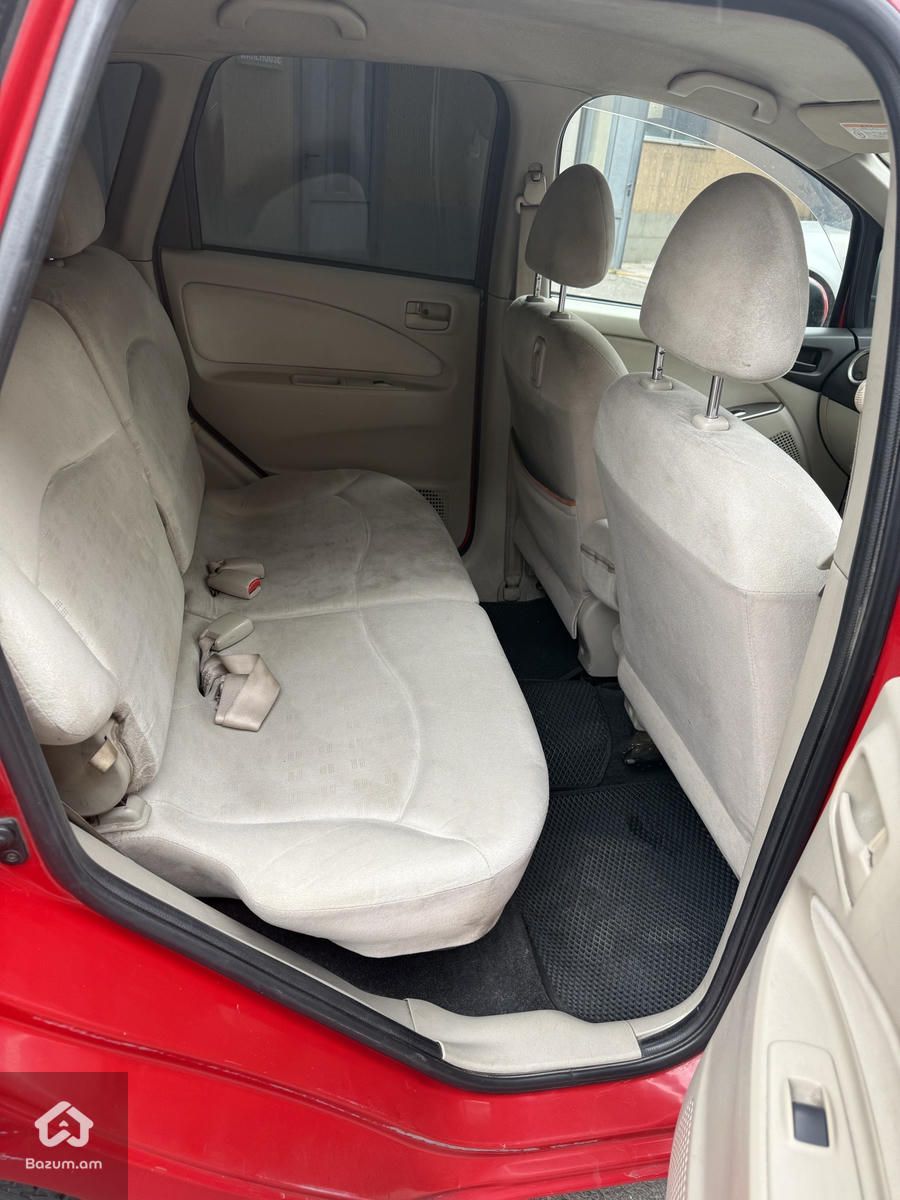 Mitsubishi Colt - image 12