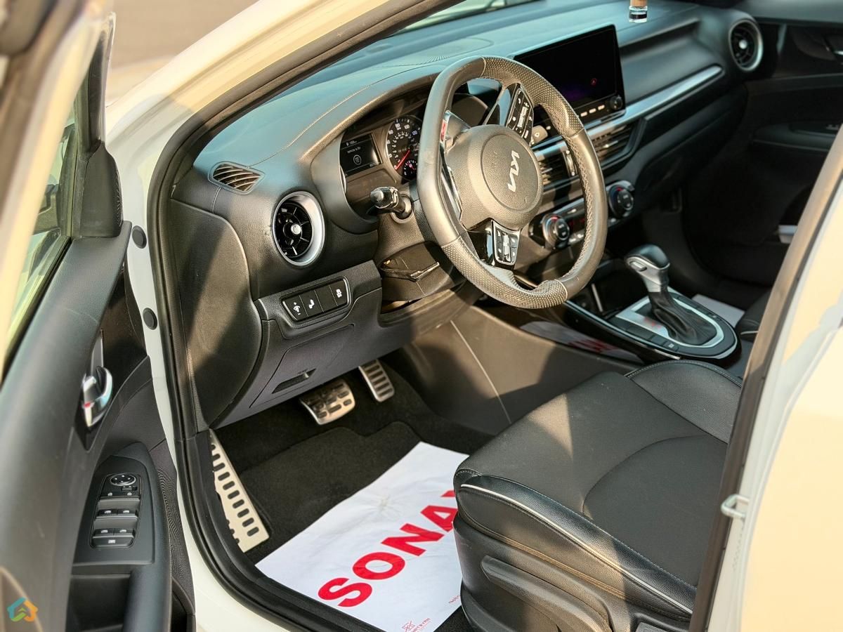 Kia Forte Gt-line - image 16