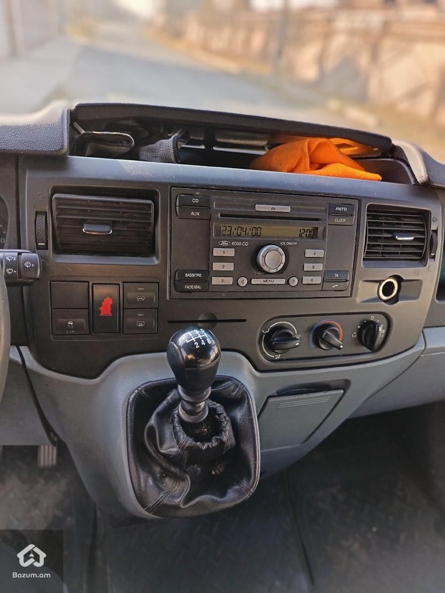 Ford transit  - image 9