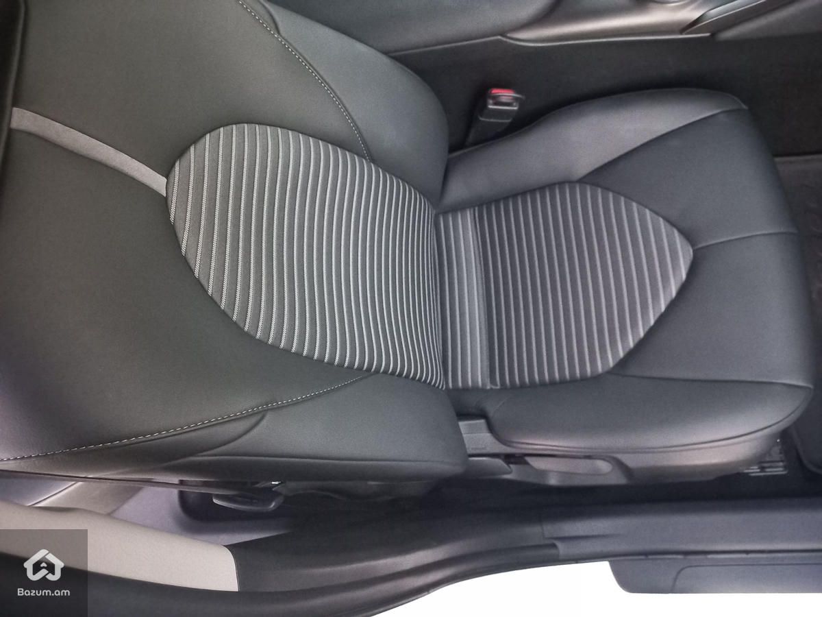 Toyota Camry 2023 - image 23