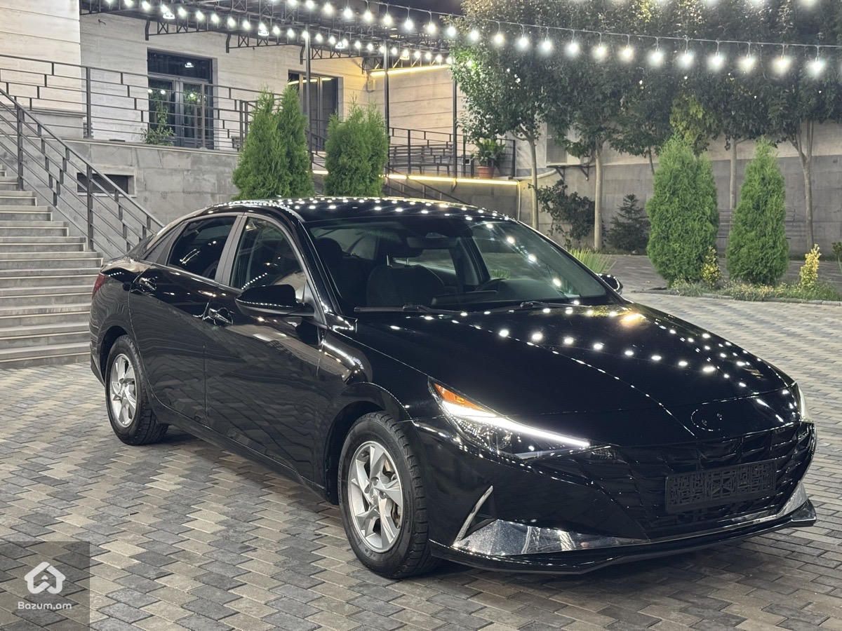 Hyundai Elantra 2021 - image 3