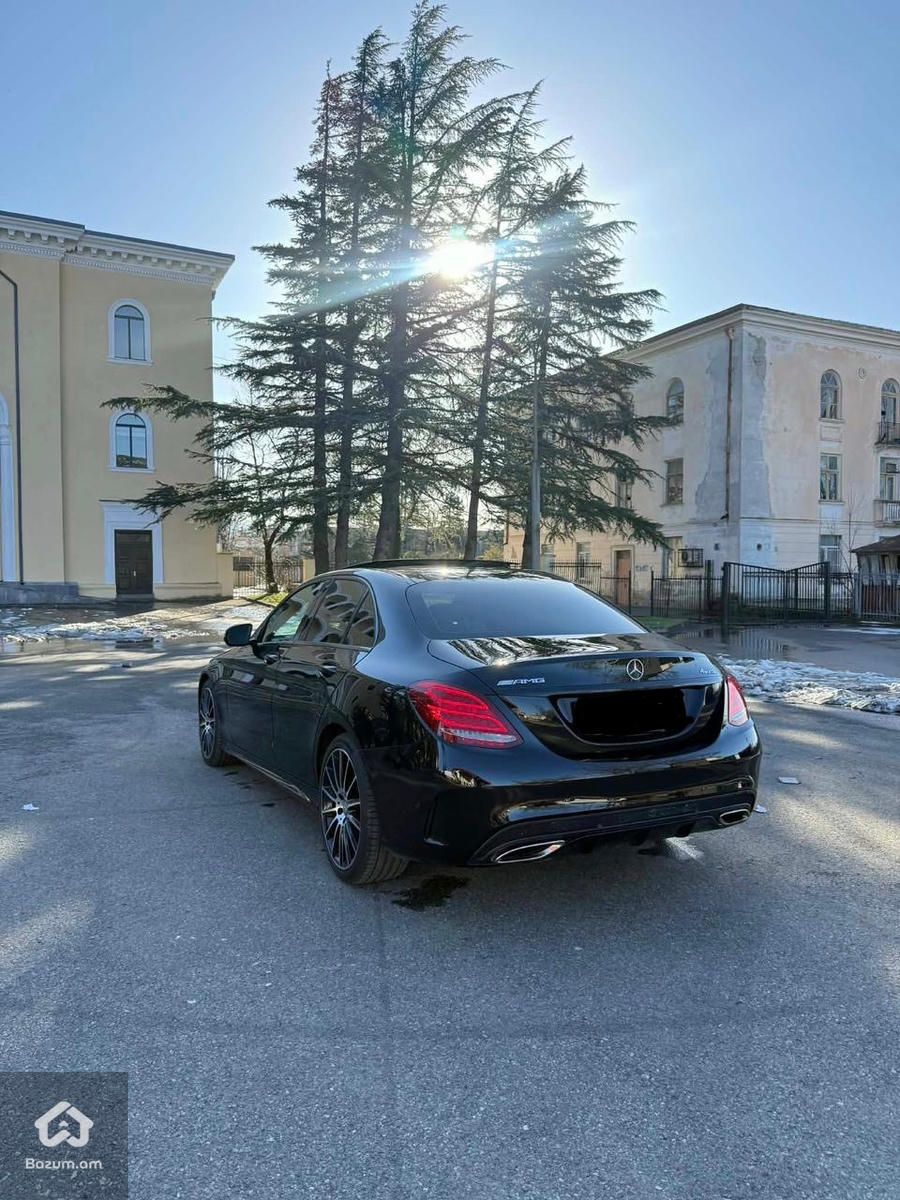 Mercedes c300 - image 4