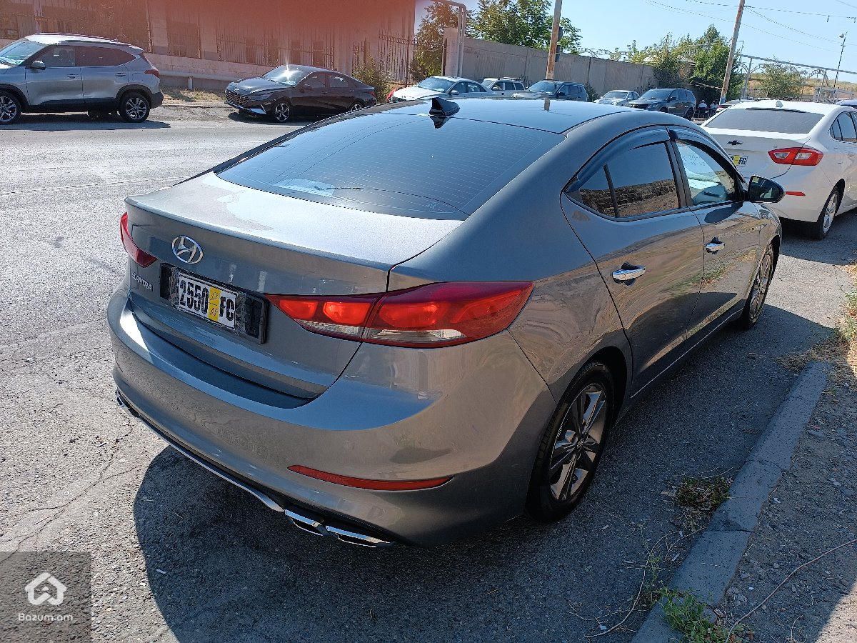 Hyundai Elantra 2017 - image 3