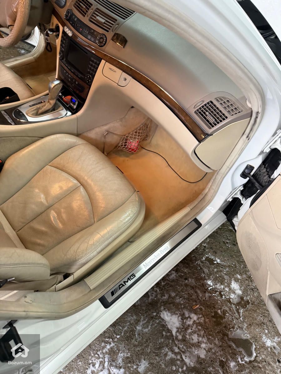 Mercedes-Benz E 320 2003 - image 17