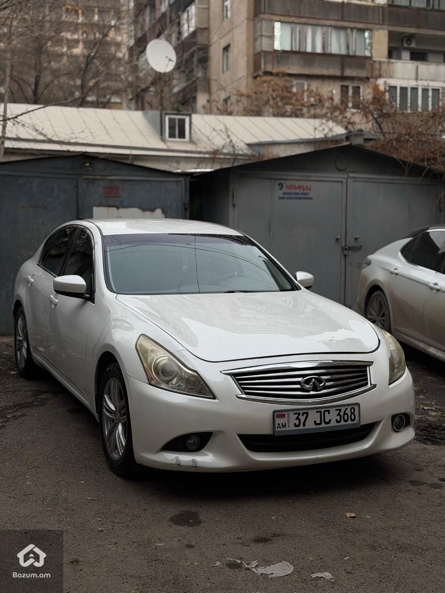 INFINITI G25 - image 3