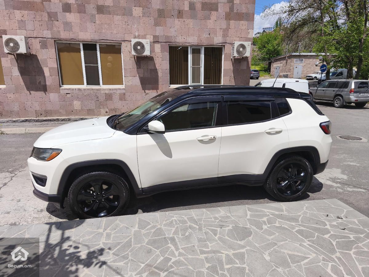 Jeep compass Altitude - image 6