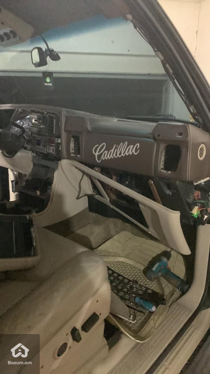 Cadillac  - image 4