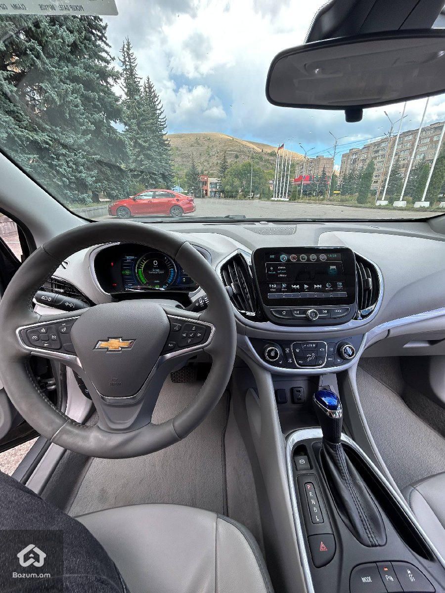 Chevrolet Volt 2018 - image 10