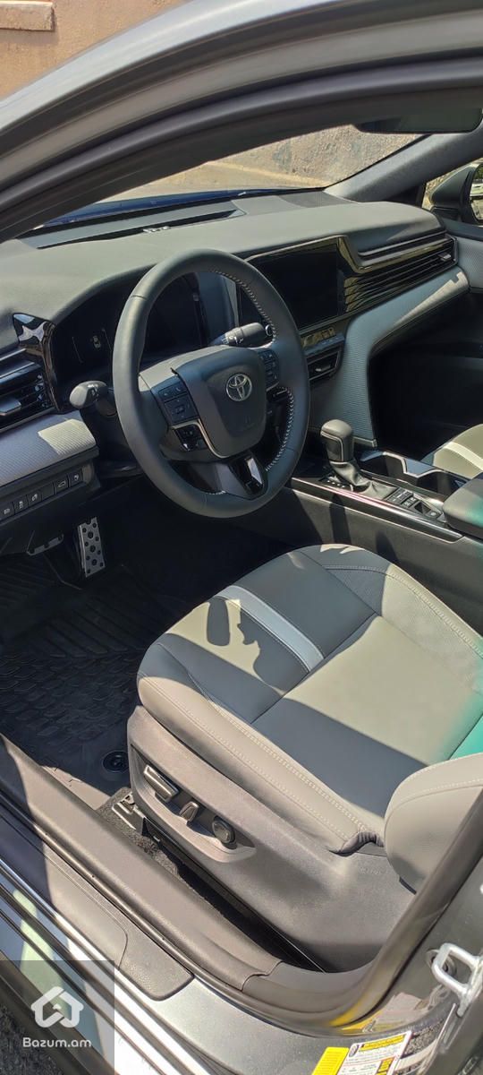Toyota Camry 2025 - image 9