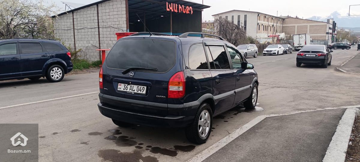 Opel Zafira - image 5