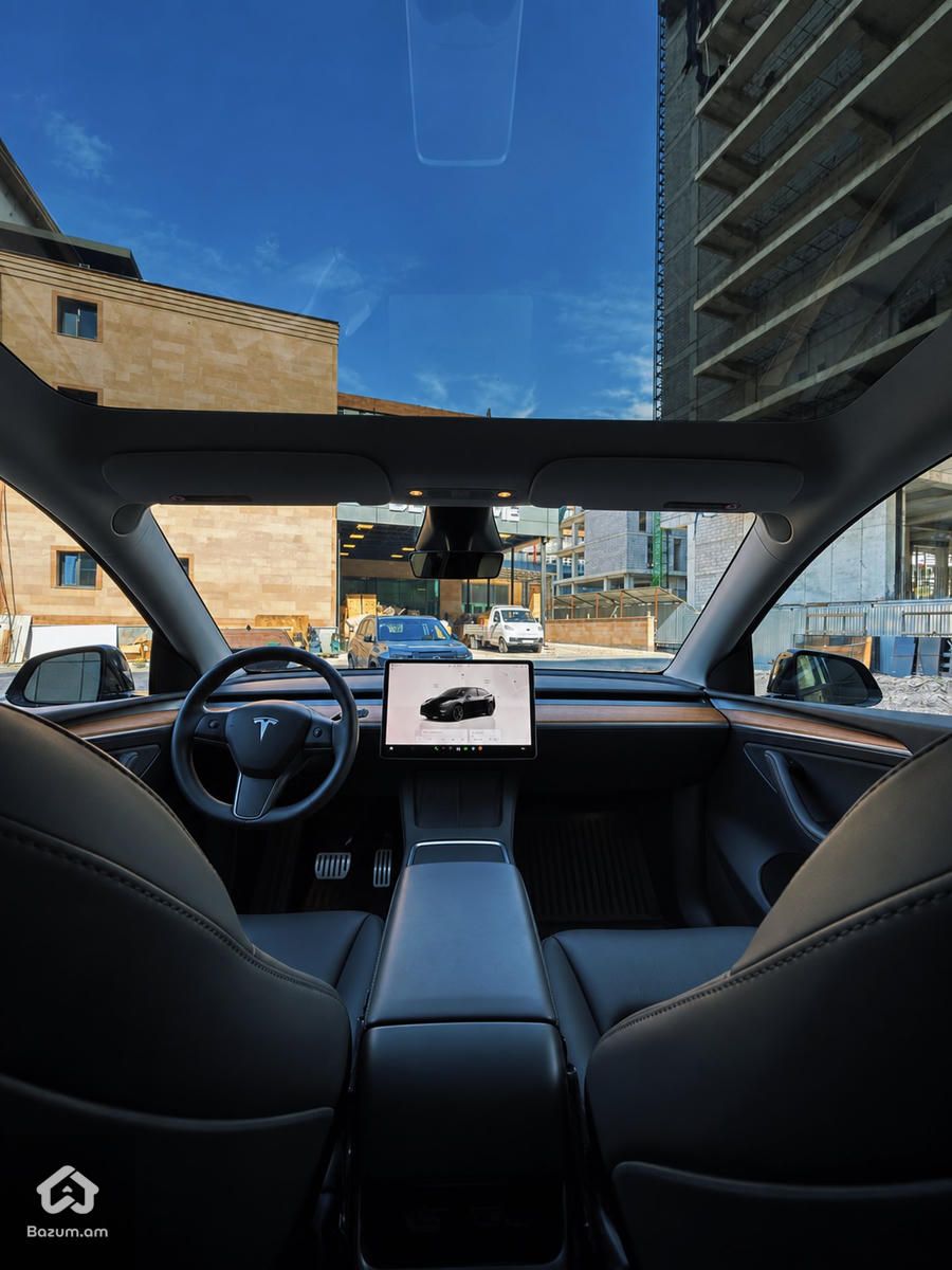 Tesla Model Y 2024 - image 9