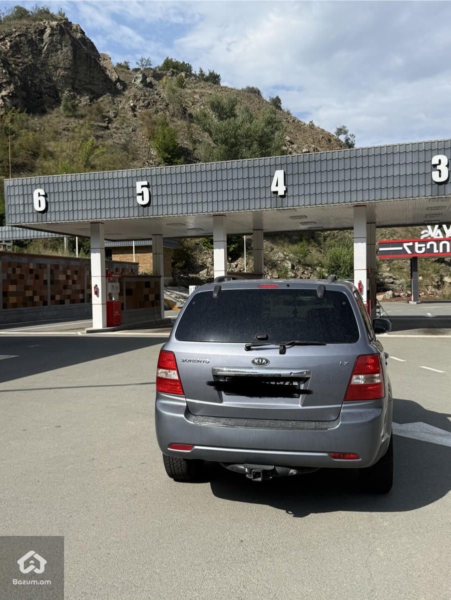 Kia Sorento 2008 - image 4