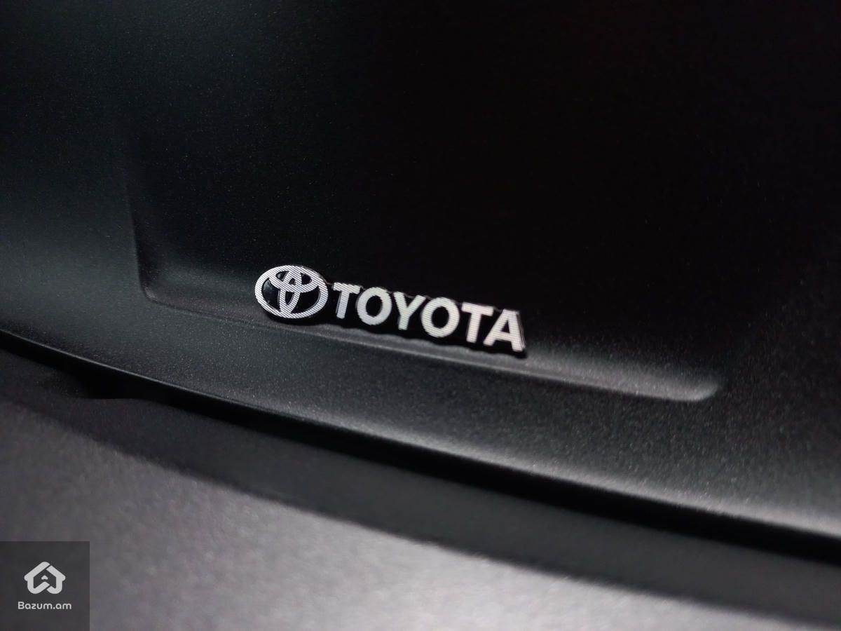 Toyota Camry 2016 - image 23