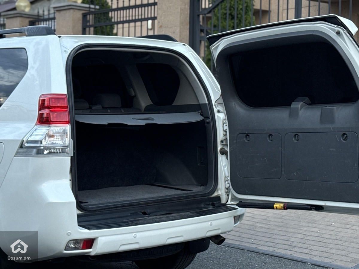 Toyota Land Cruiser Prado 2014 - image 12