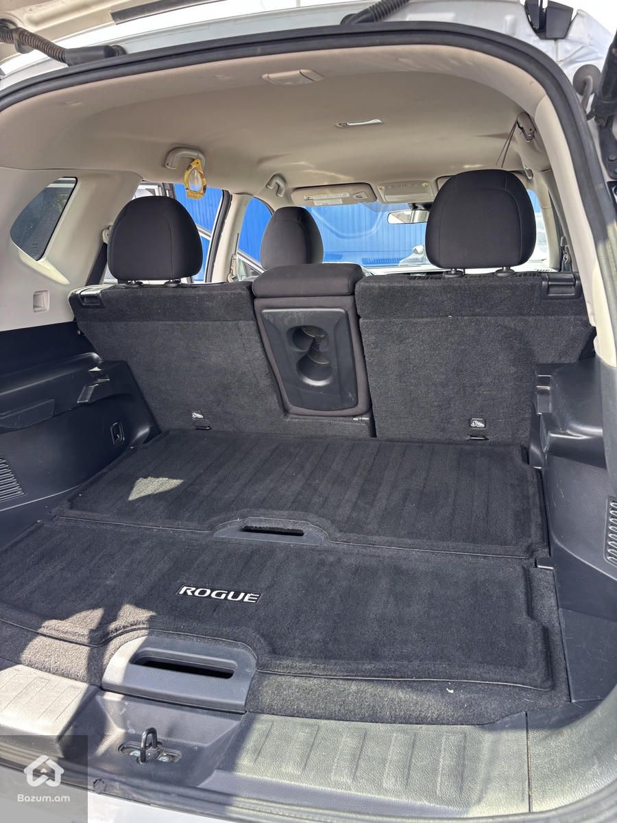Nissan - image 12