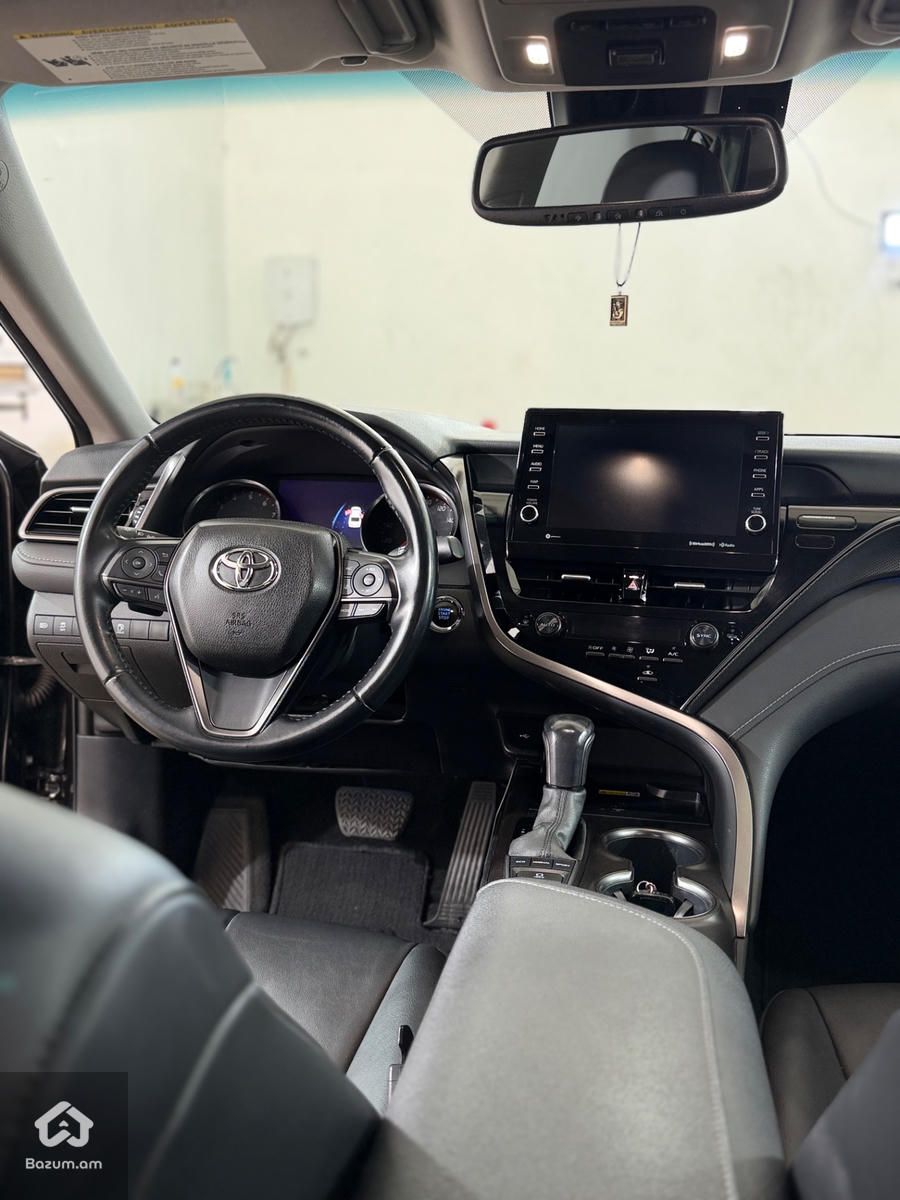 Toyota Camry XSE 2021 - image 6