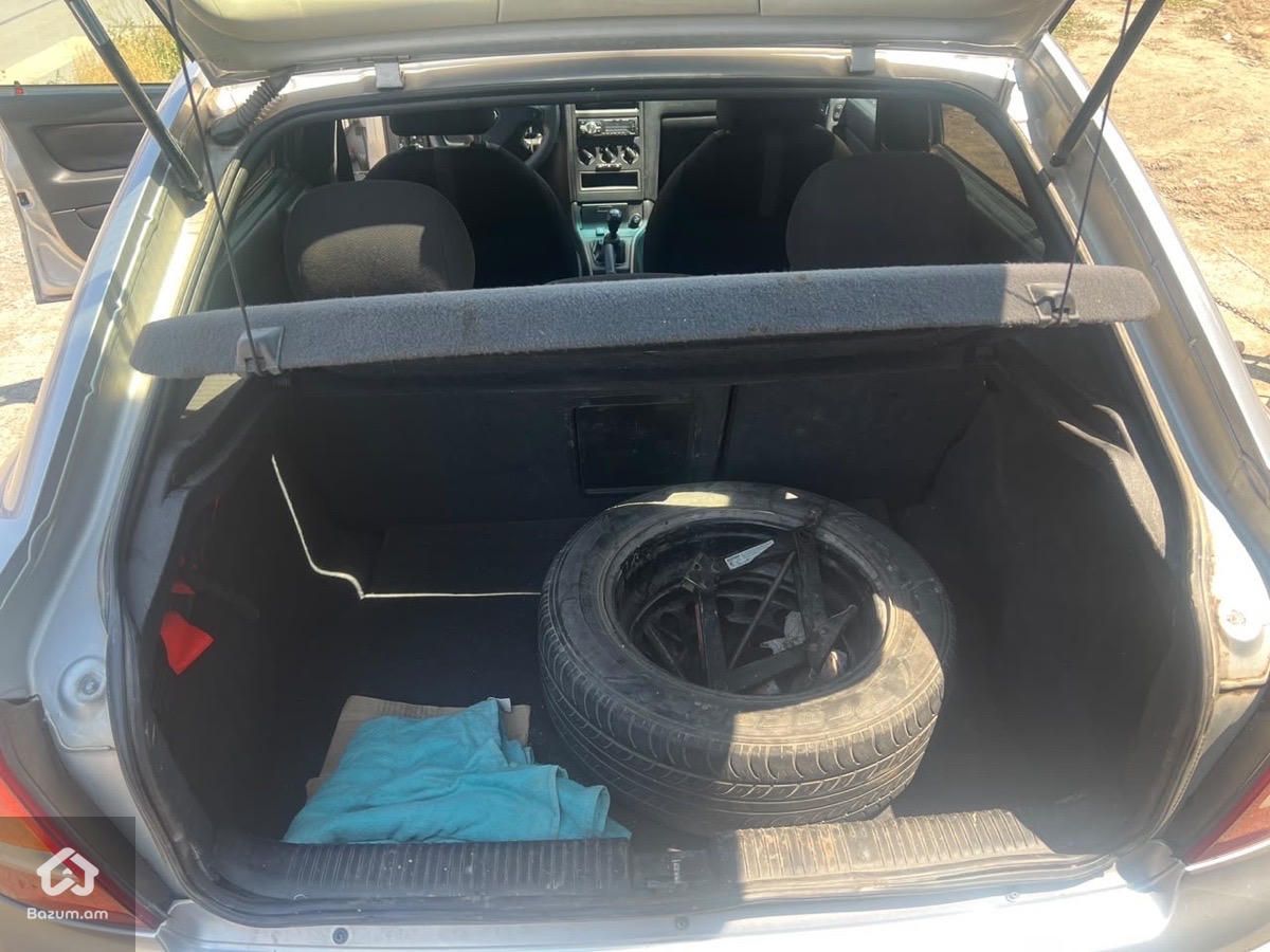 Opel Astra 2000 - image 11