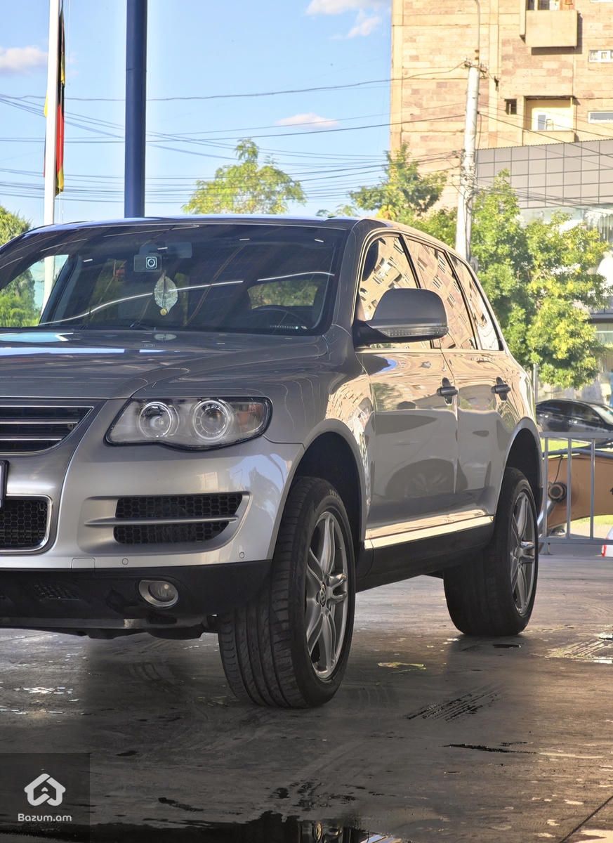Volkswagen Touareg - image 3