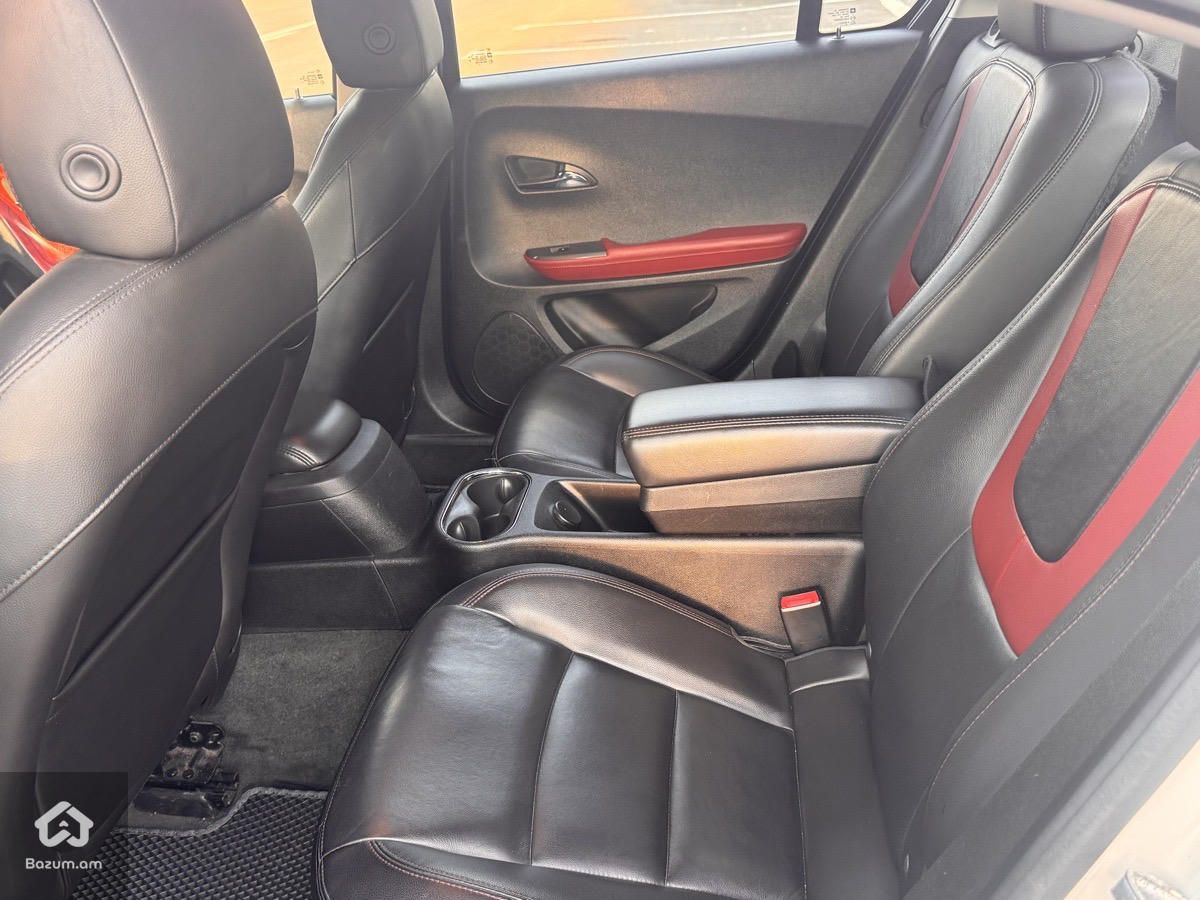 Chevrolet Volt 2013 - image 8