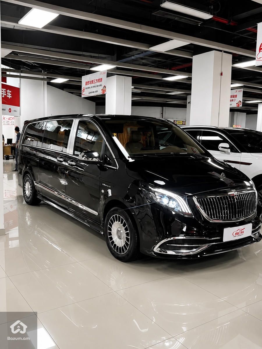 Mercedes-Benz V-Class Maybach V680 - image 2