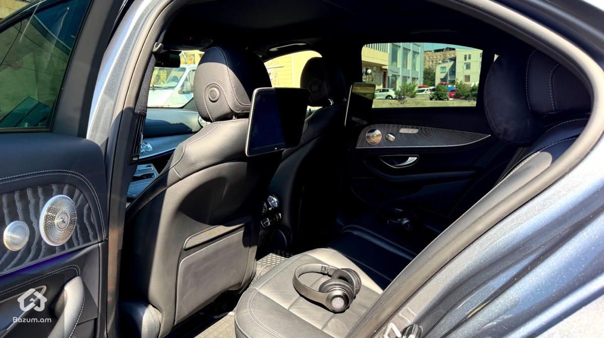 Mercedes Benz E350 AMG Line W213 - image 26