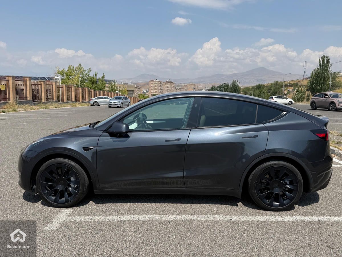 Tesla Model Y 2024 - image 3