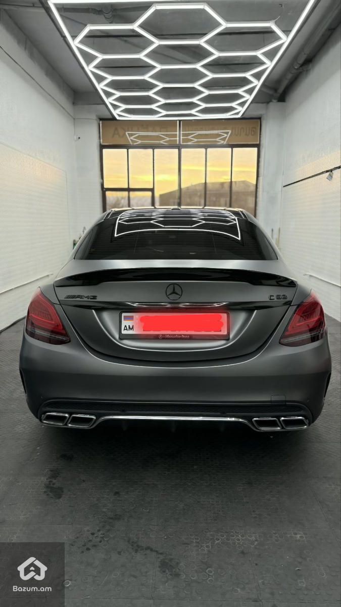 mercedes benz c300 2021 - image 4