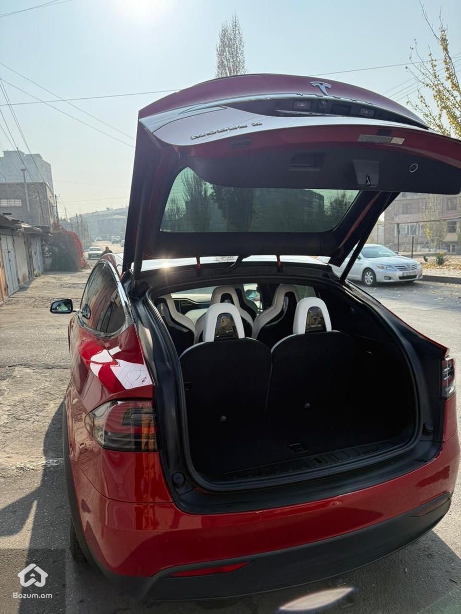 Tesla Model X 2016 - image 4