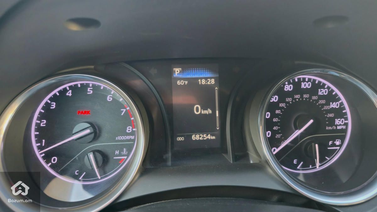Toyota Camry SE 2.5L - image 30