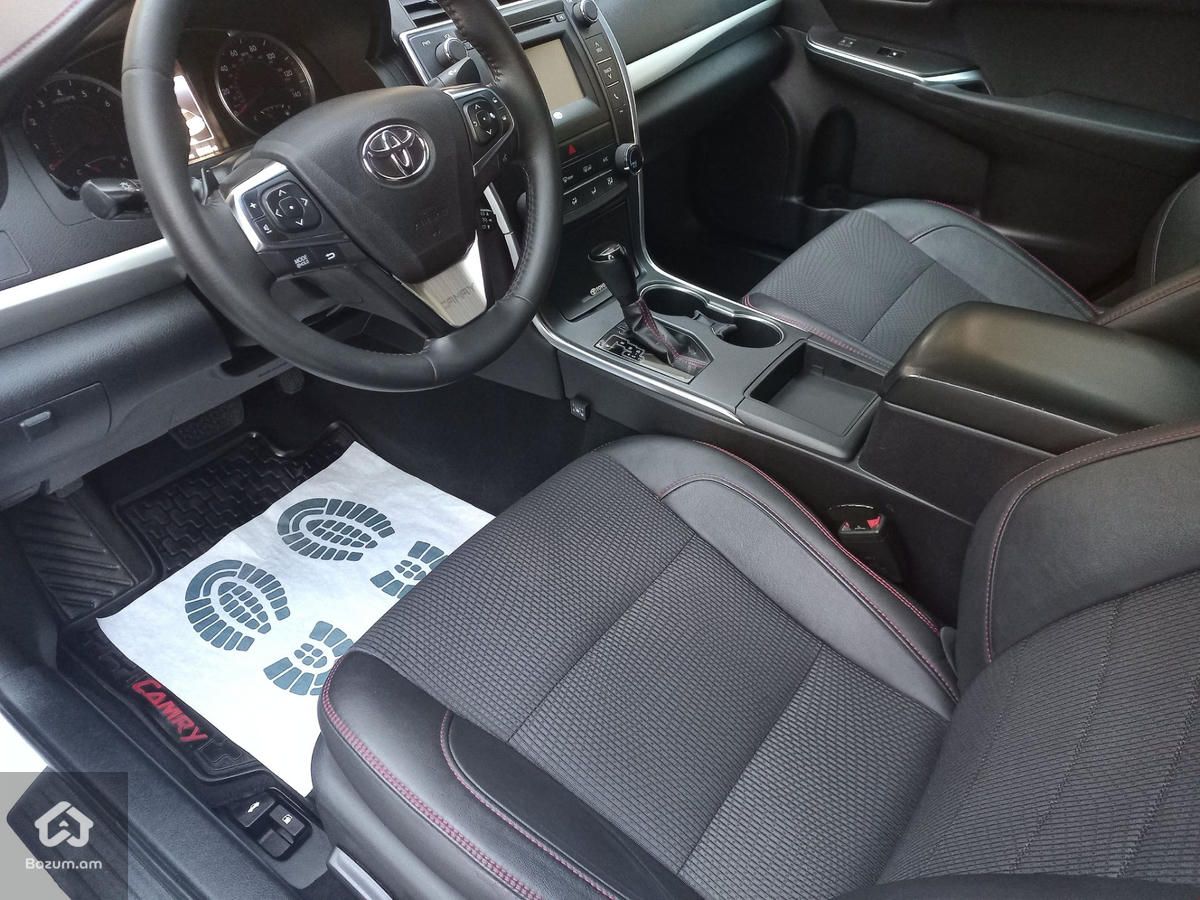 Toyota Camry 2016 - image 17