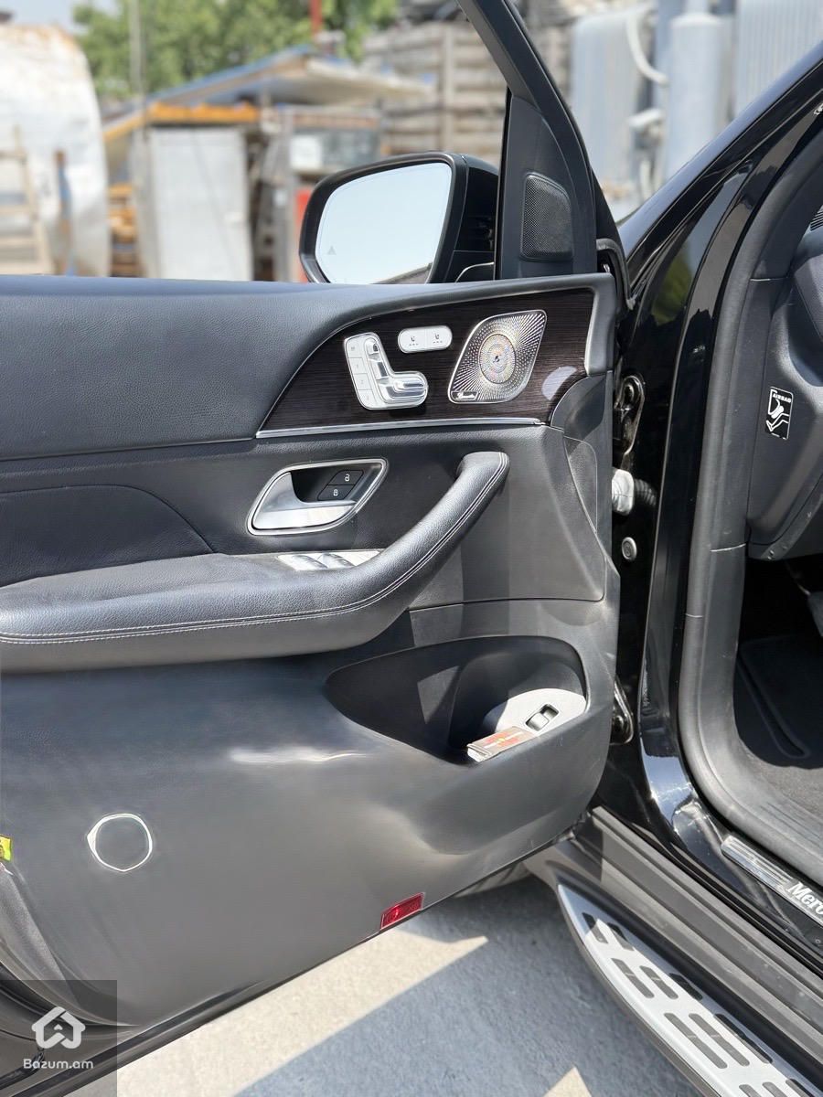 mercedes benz GLE - image 9