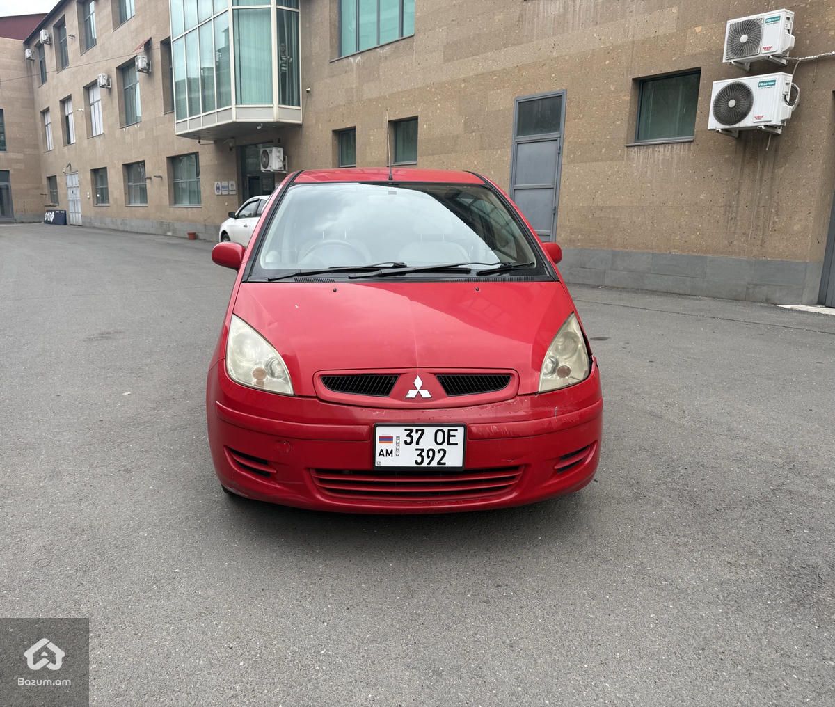 Mitsubishi Colt - image 2