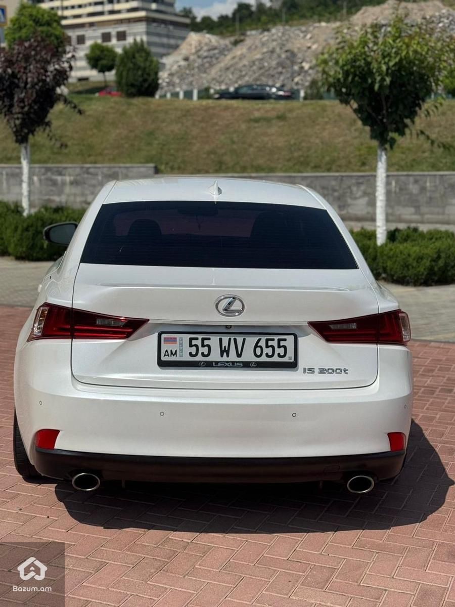 Lexus is 200t - image 6