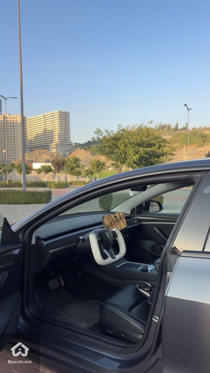 Tesla Model 3 2023/11 - image 5