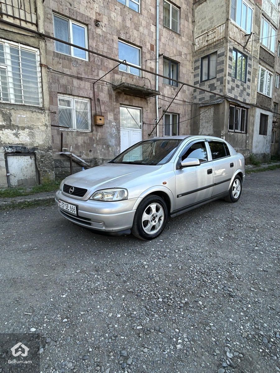 Opel Astra 1998 - image 12