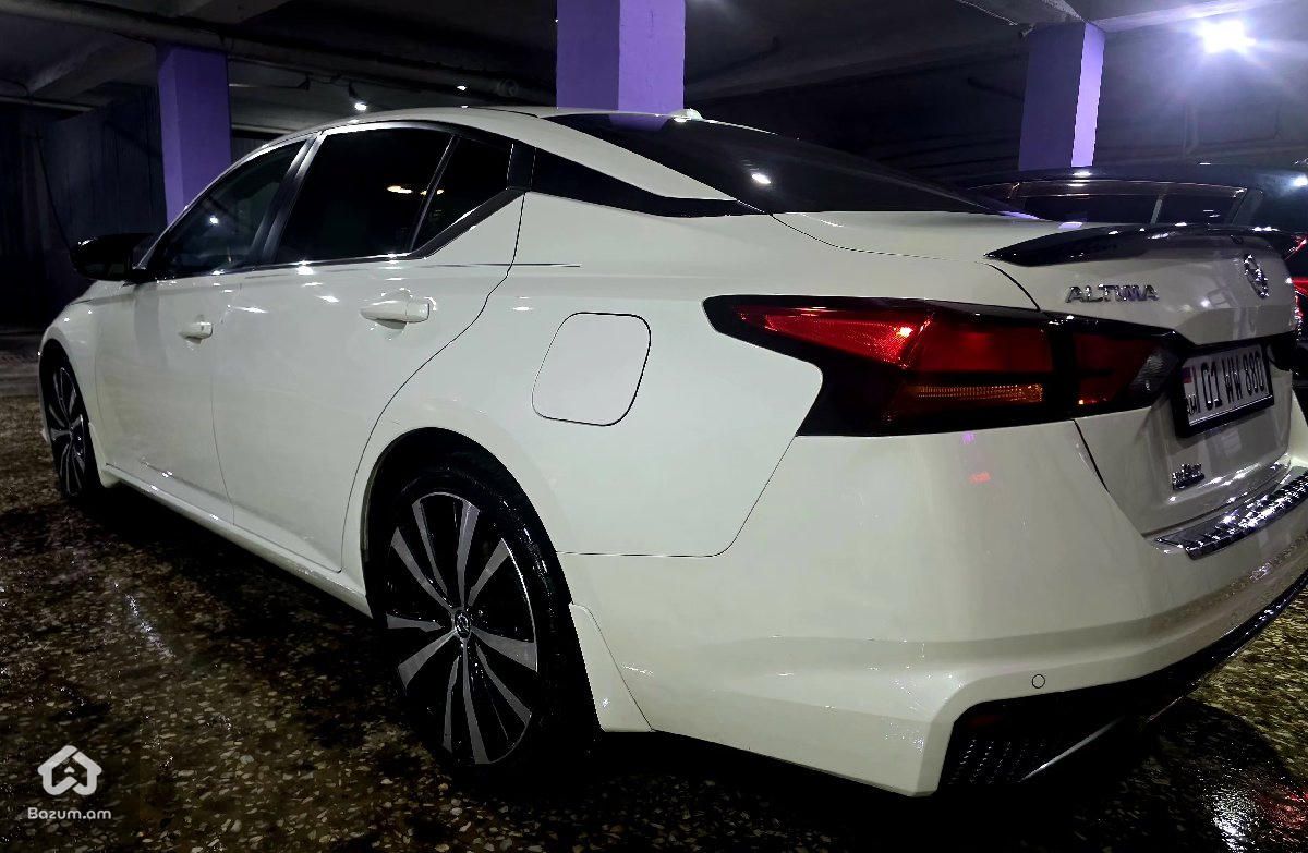 Nissan Altima SR 2020 - image 3