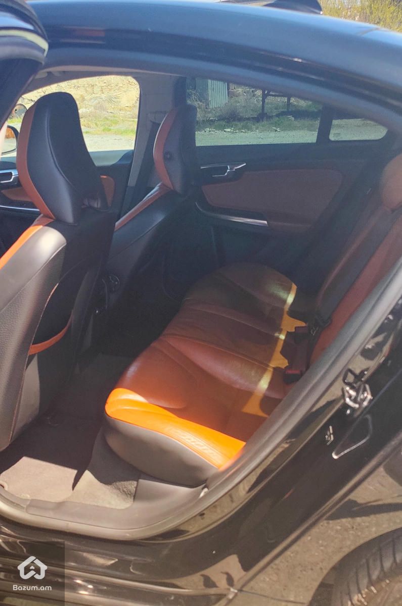 Volvo S60 2013 - image 4