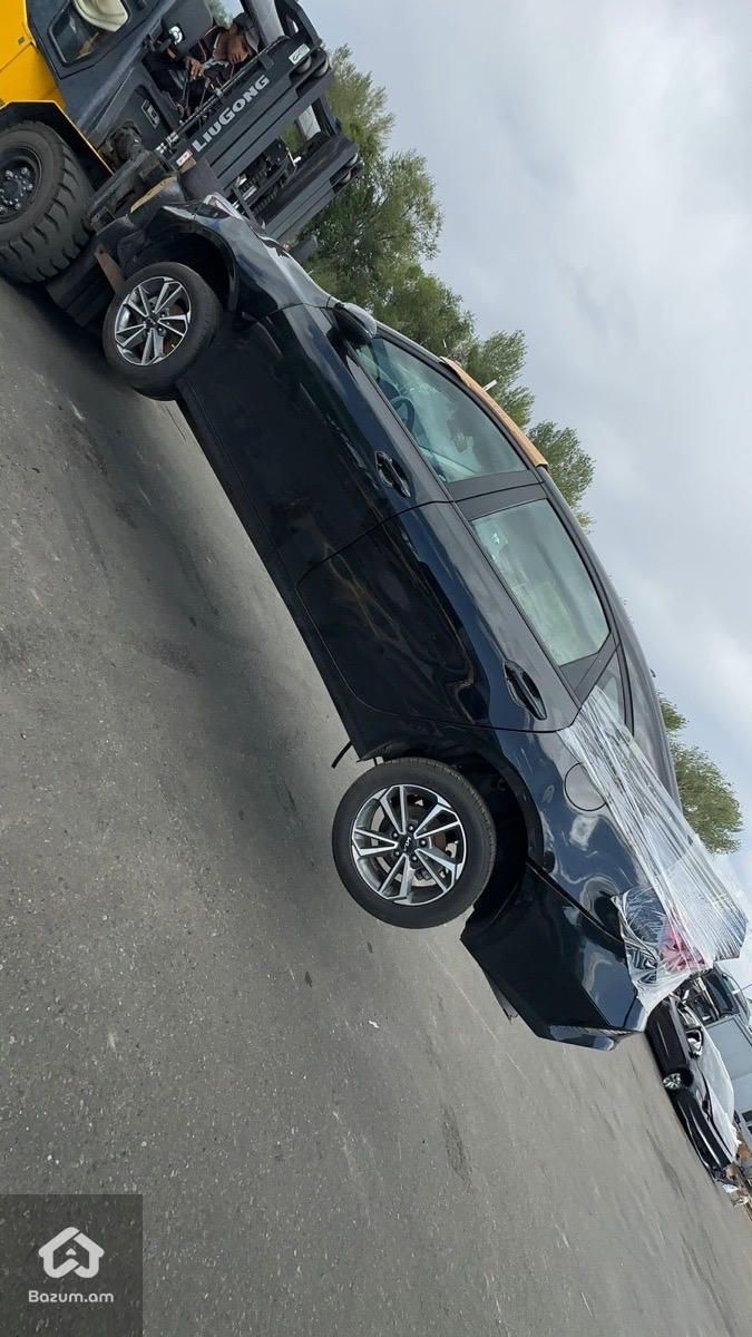 Kia Forte LXS - image 6