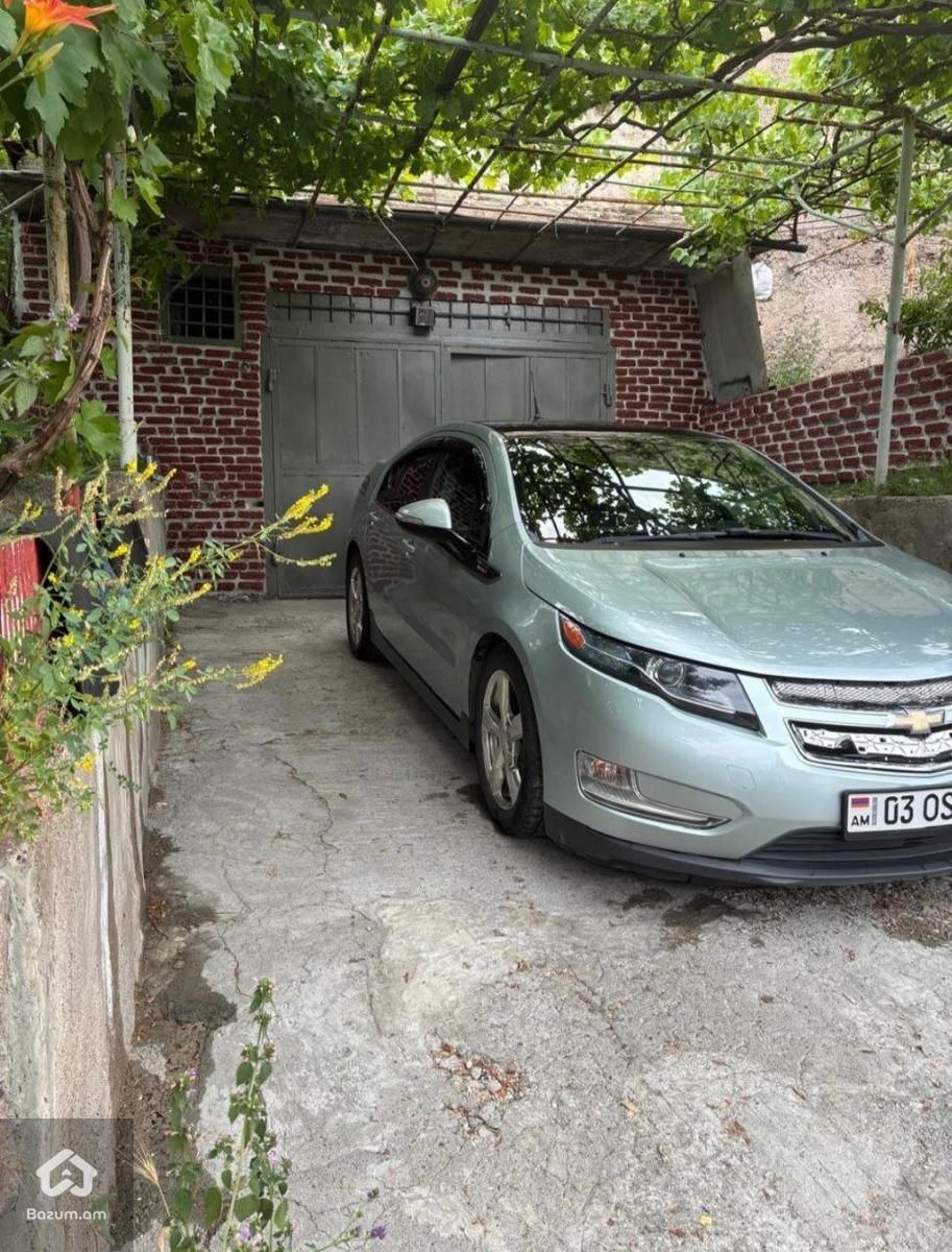 Chevrolet Volt 2011 - image 2