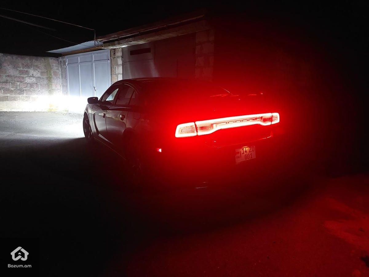 Dodge Charger 2012 - image 6