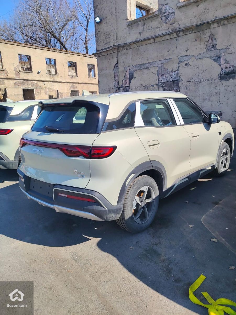 Byd yuan up Top - image 3