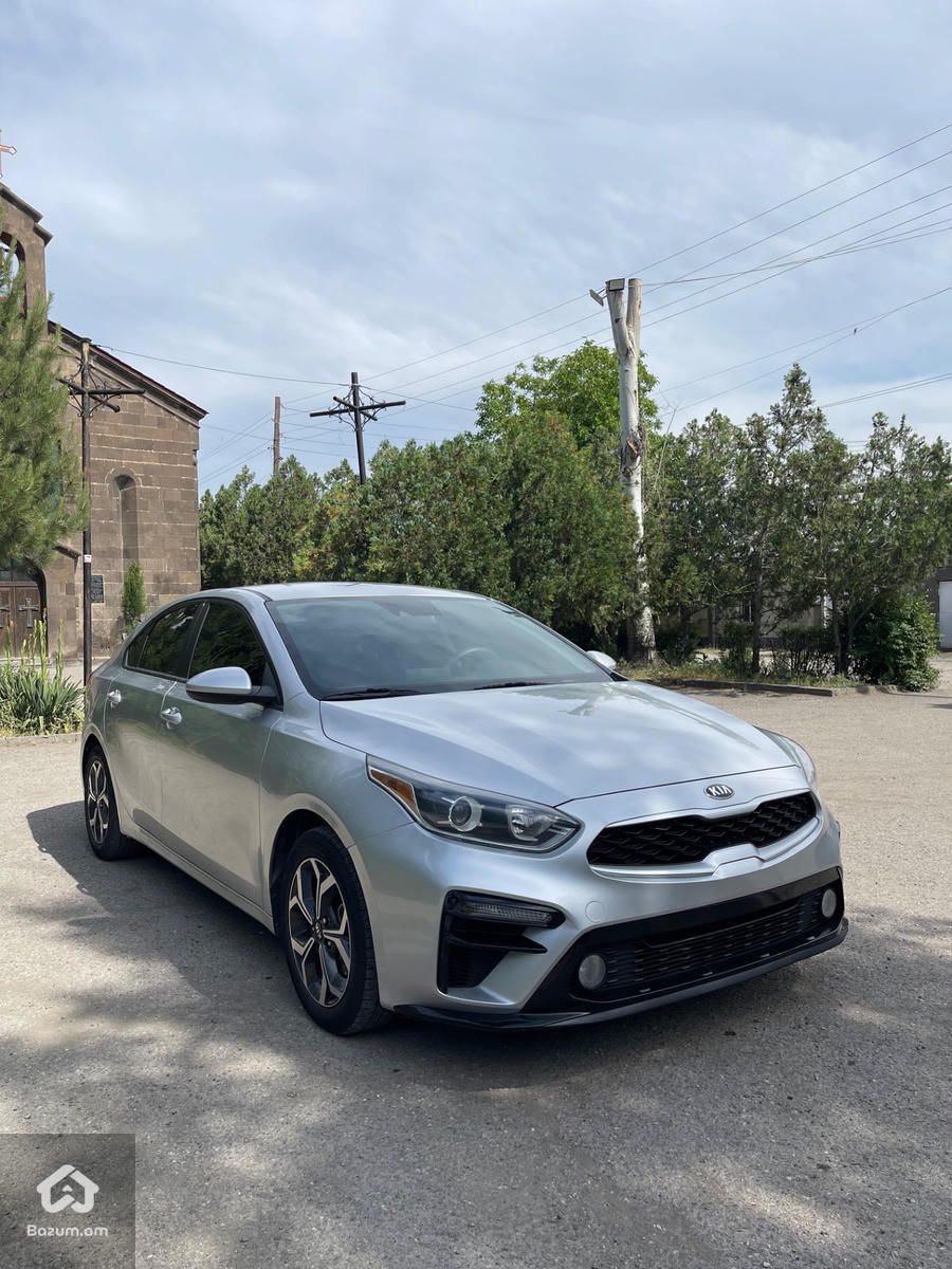 Kia Forte - image 3