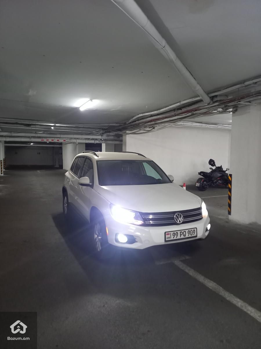 Volkswagen Tiguan  - image 5