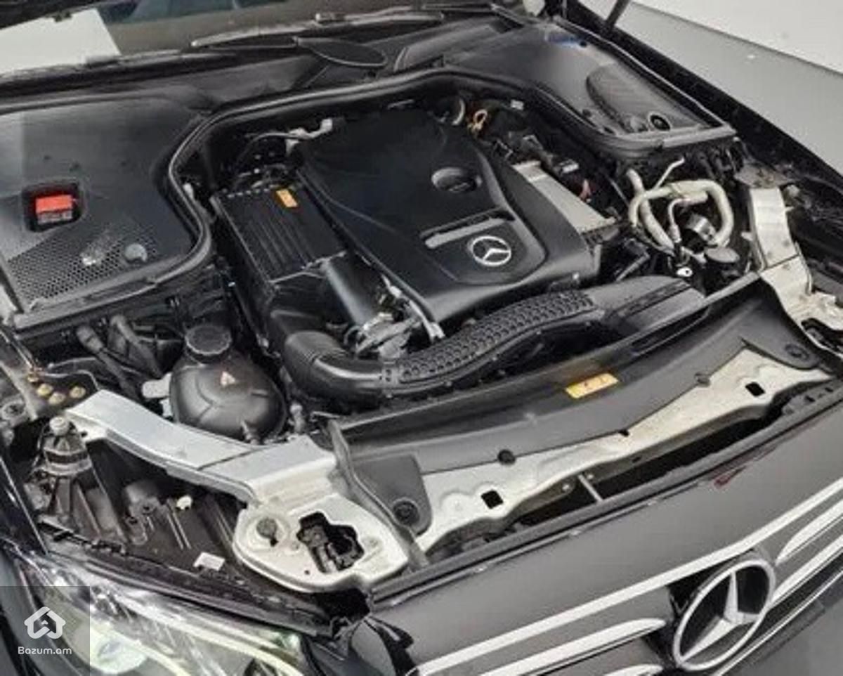 Mercedes Benz E300 - image 30