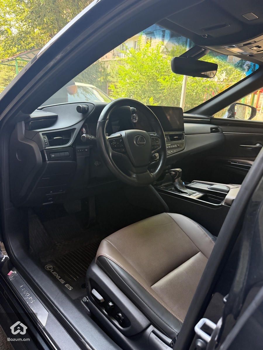 Lexus ES 250 2022 - image 4