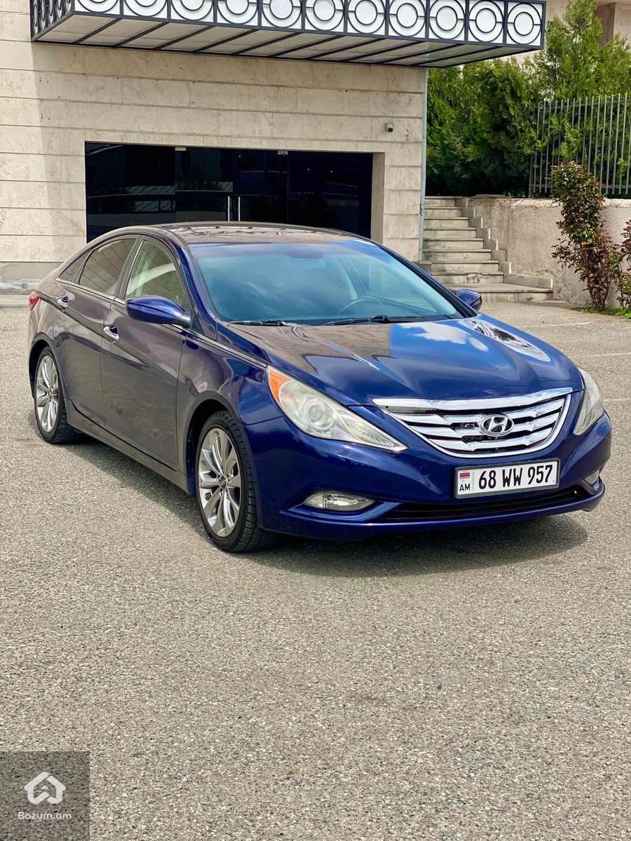 Hyundai Sonata - image 8