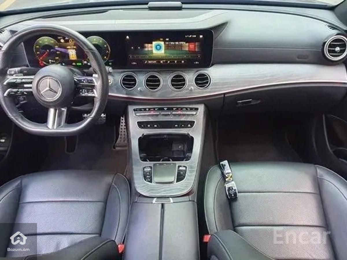 Mercedes Benz E350 AMG Line W213 - image 13