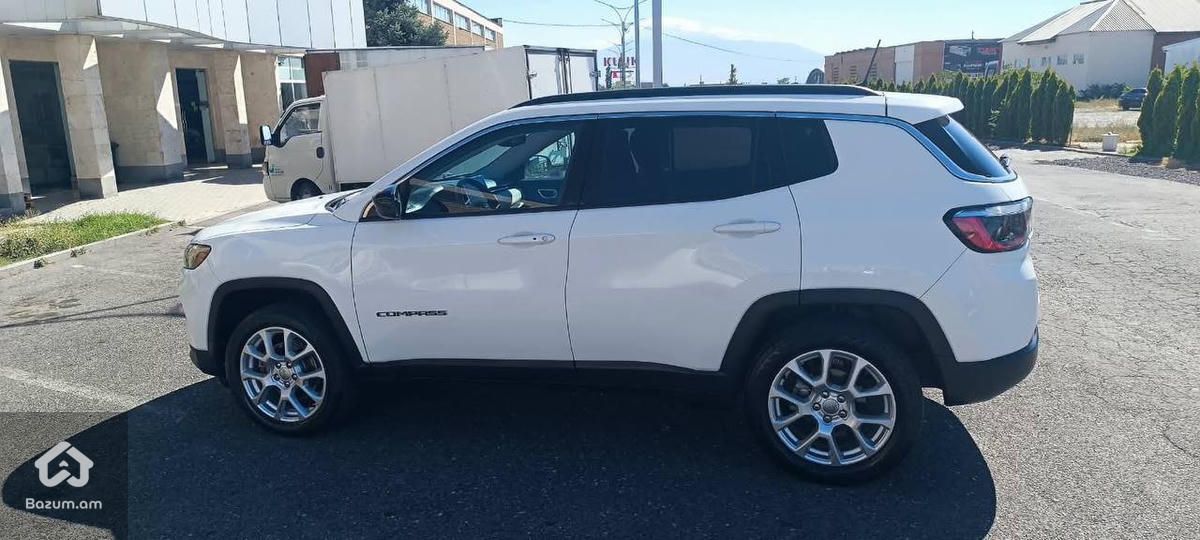 Jeep Compass 2022 - image 7